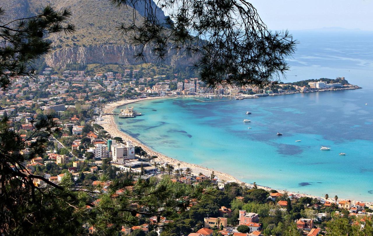Casa Vacanza Peppino! Palermo Kültér fotó