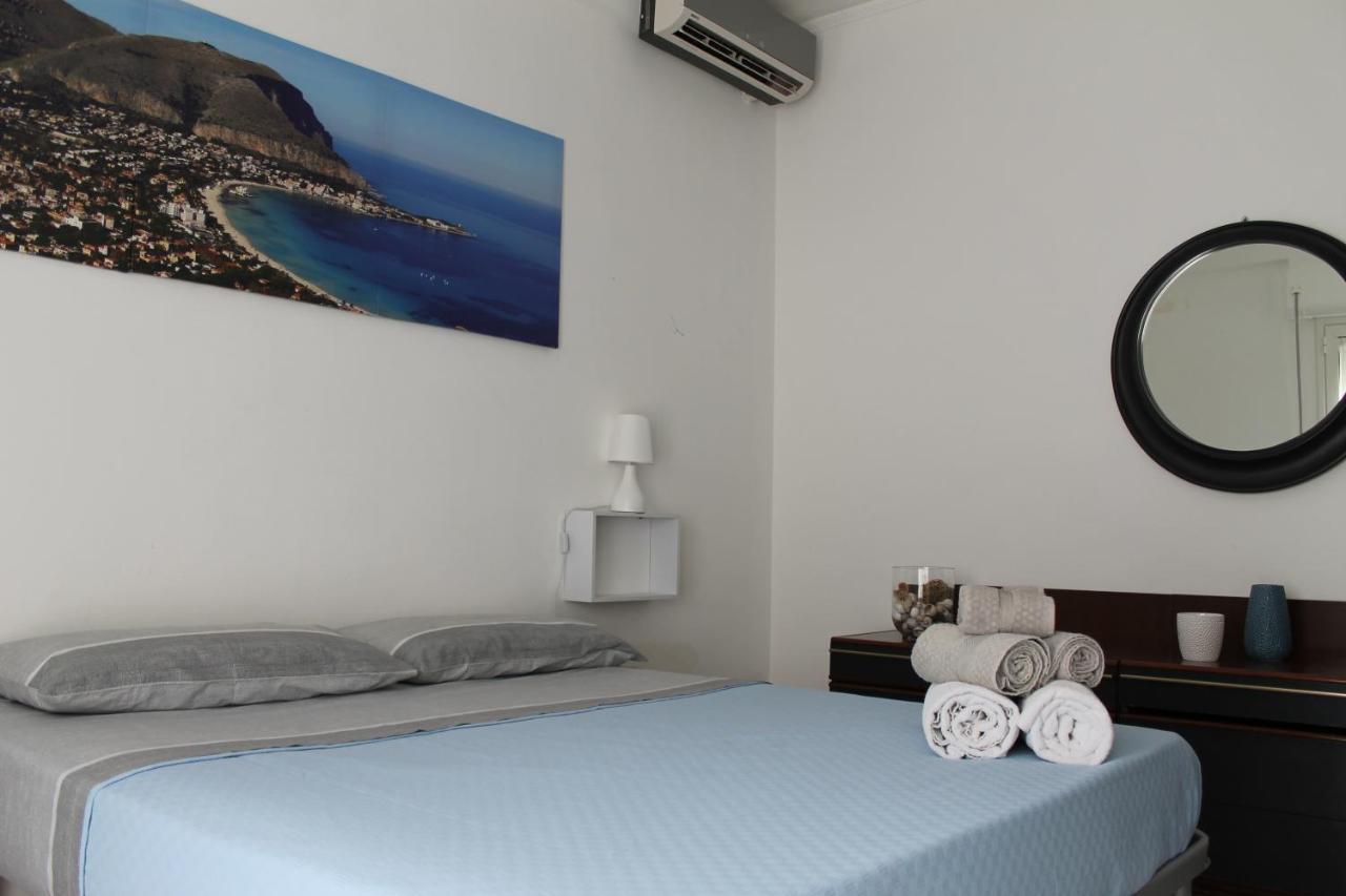 Casa Vacanza Peppino! Palermo Kültér fotó