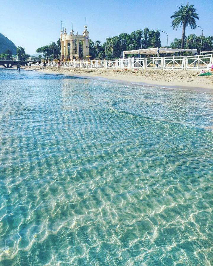Casa Vacanza Peppino! Palermo Kültér fotó