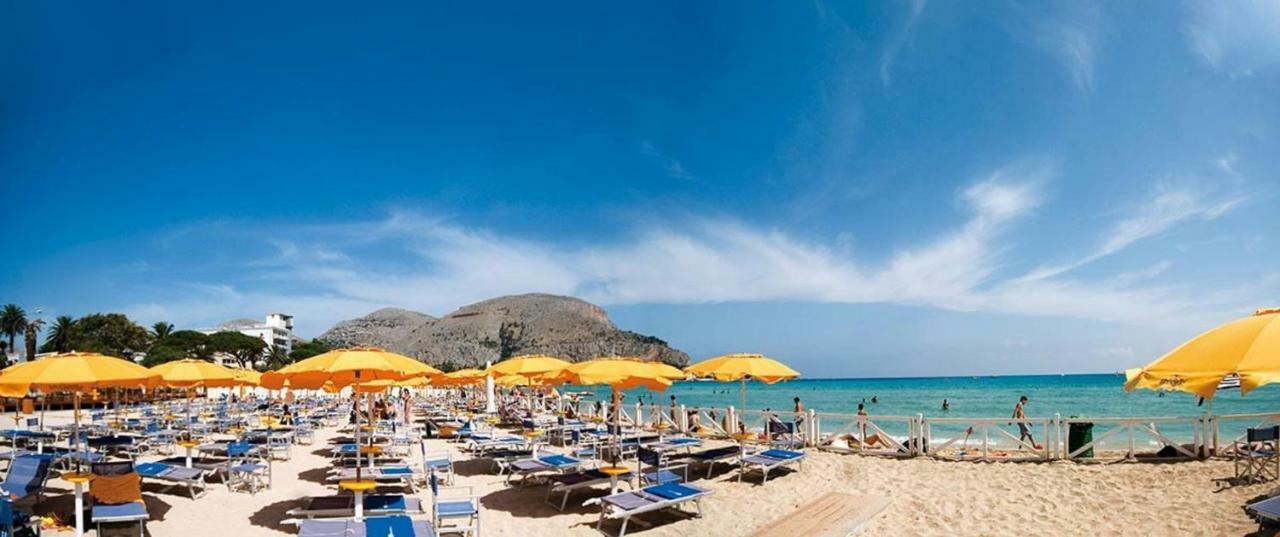 Casa Vacanza Peppino! Palermo Kültér fotó