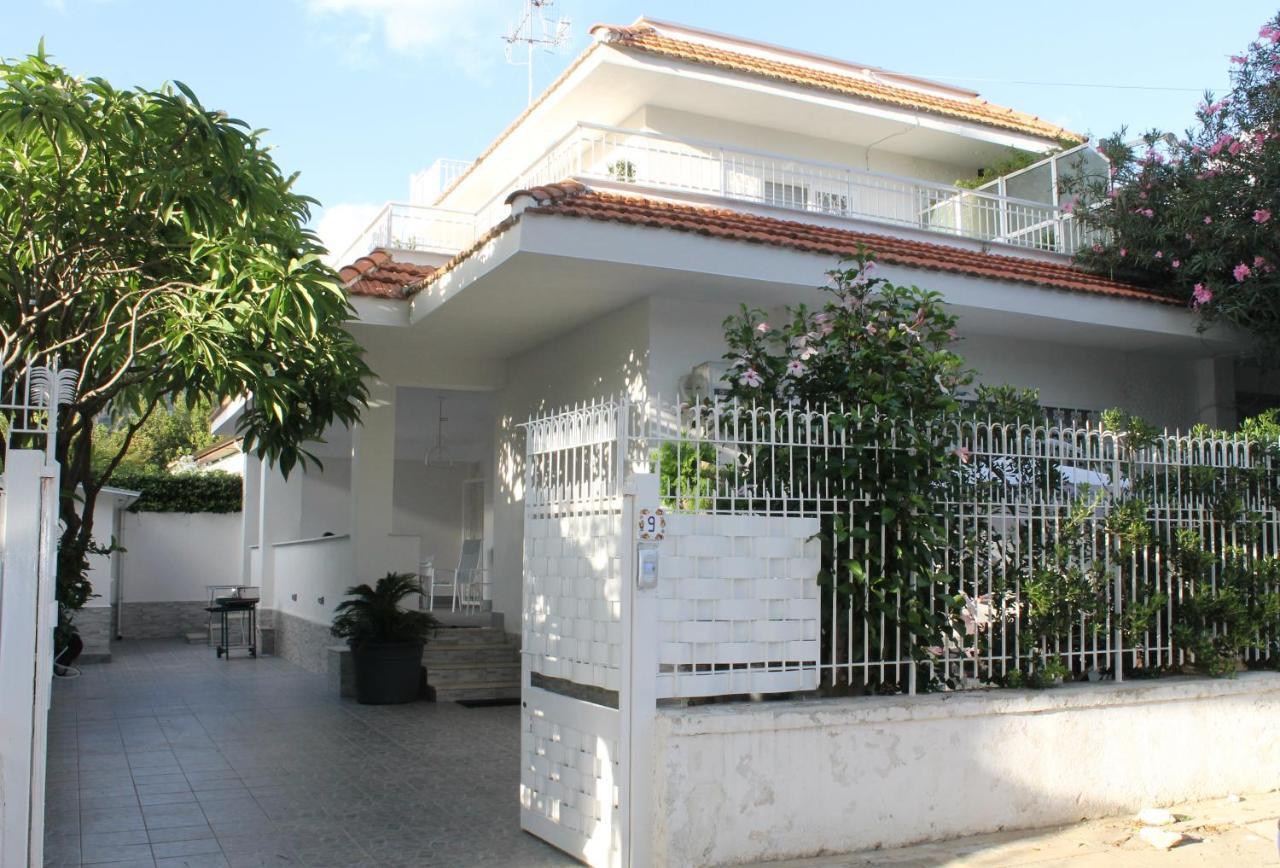 Casa Vacanza Peppino! Palermo Kültér fotó